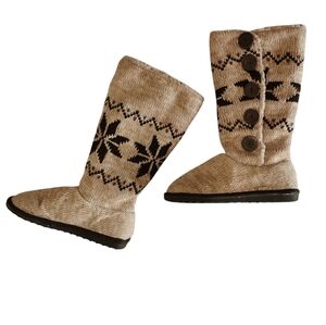 Muk Luks A La Mode Brown/Tan Sweater Boots - Sz 8